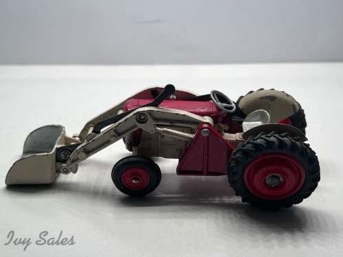 CORGI TOYS #69 MASSEY-FERGUSON 165 TRACTOR & SHOVEL