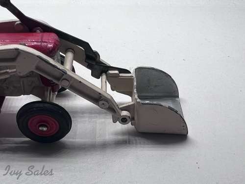 CORGI TOYS #69 MASSEY-FERGUSON 165 TRACTOR & SHOVEL