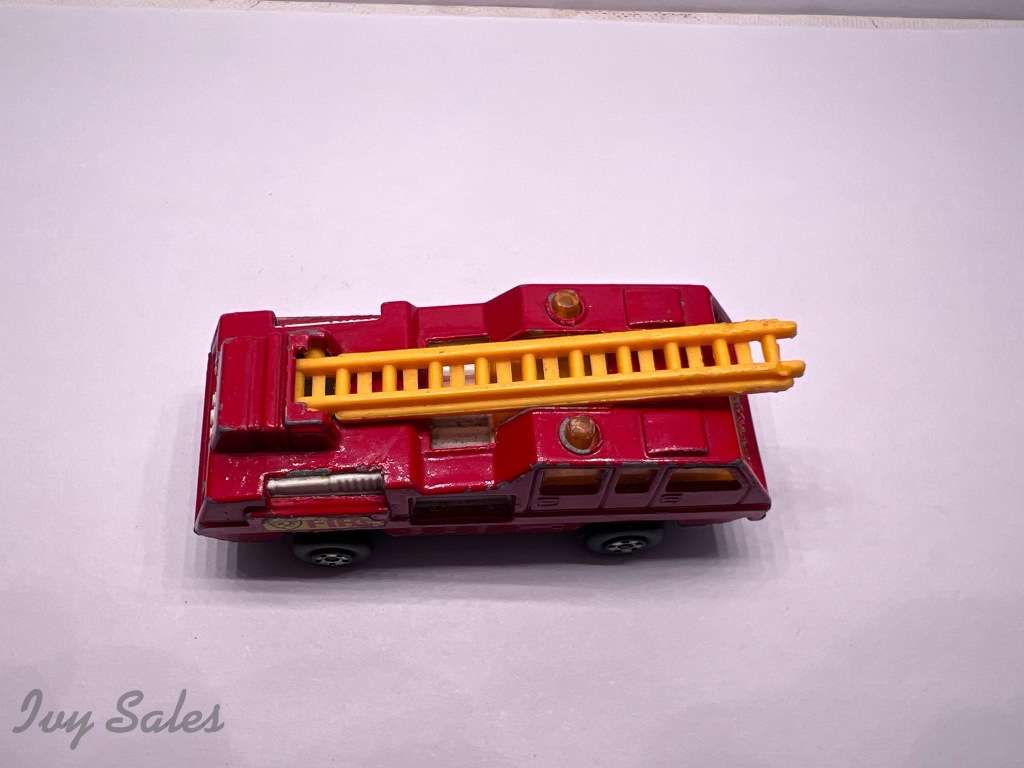 Matchbox Superfast #22 BLAZE BUSTER FIRE ENGINE