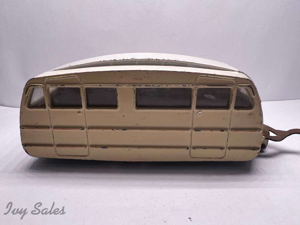 French Dinky Toys #811 Caravane - Smooth Roof