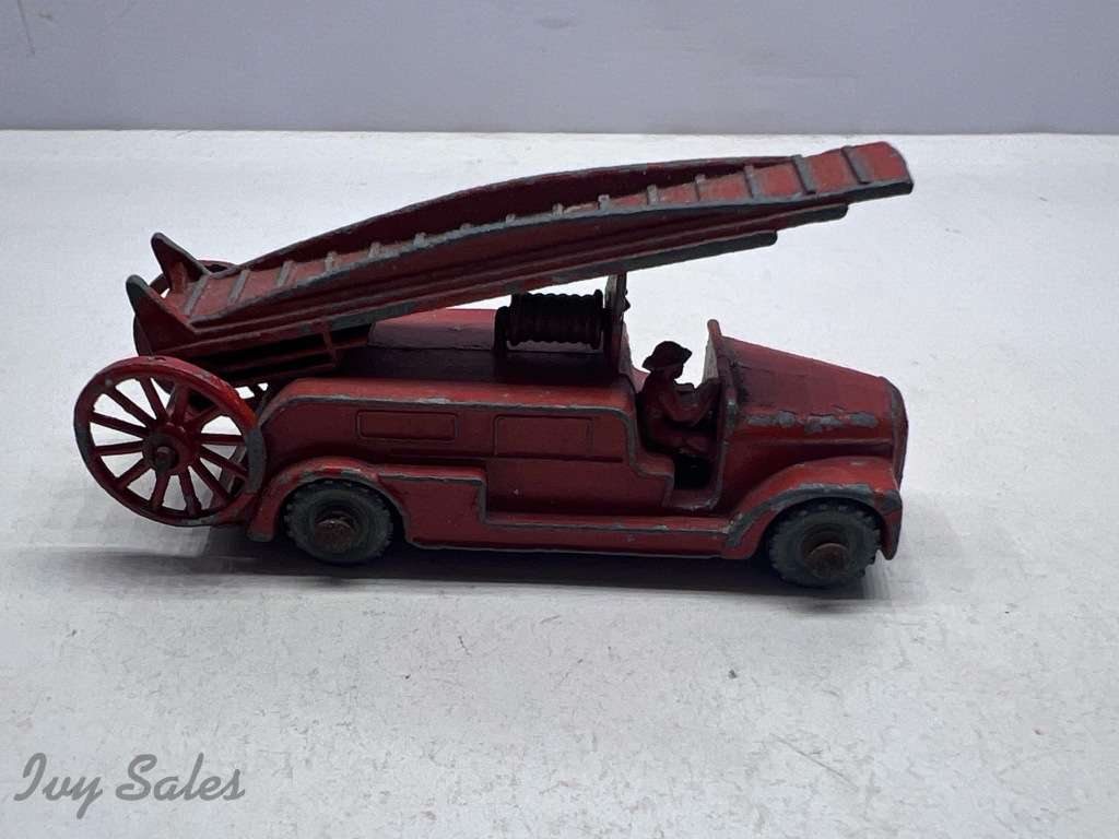 Matchbox Moko #9 Fire Engine