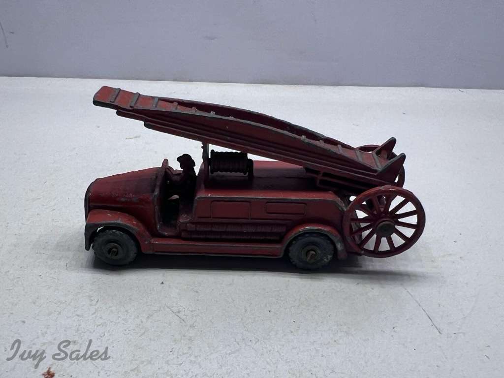 Matchbox Moko #9 Fire Engine