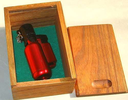 Refillable Lighter in Wooden Box