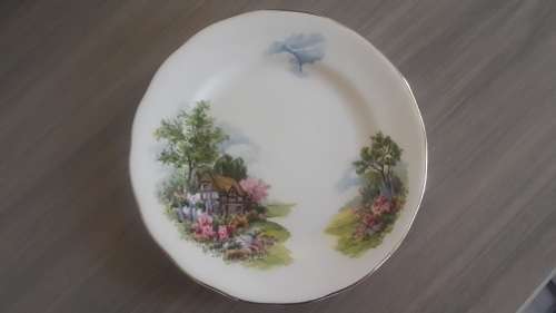 Stunning Royal Vale trio's x 6 - mint condition