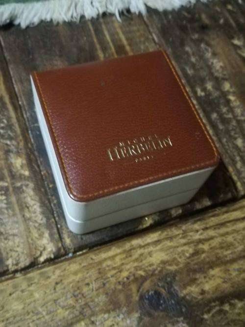 Beautiful ladies Michel Herbalin in original box