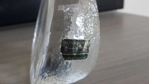 Excuisite boxed handcrafted crystal sculpture by Mats Jonasson