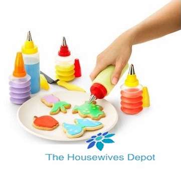 Cookie & Cupcake Decorating Set from The Housewives Depot