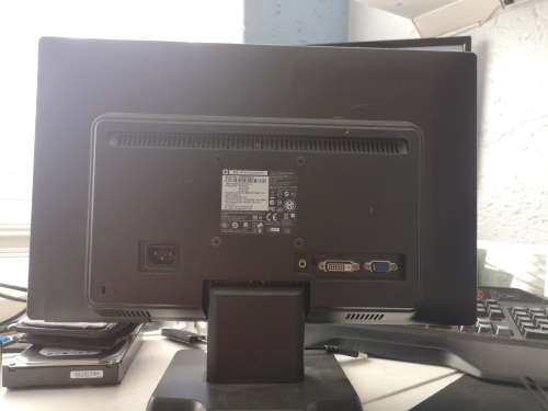 HP 18.5" Monitor Screen VGA, Audio, DVI in