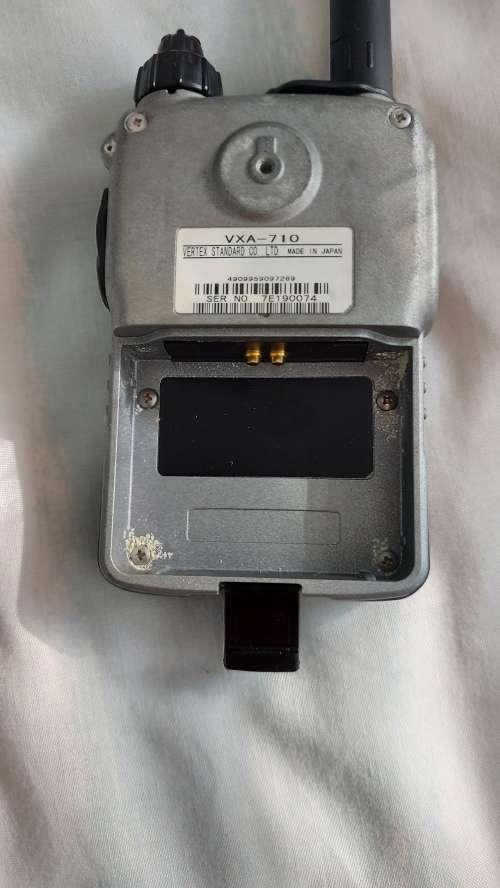 Vertex Standard VXA-710 Airband/Multi-Band Transceiver Radio - 2 Way Radio - Walkie Talkie