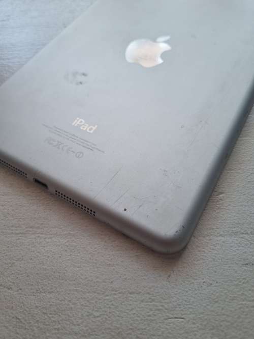 IPad mini 16GB - Sim Ready