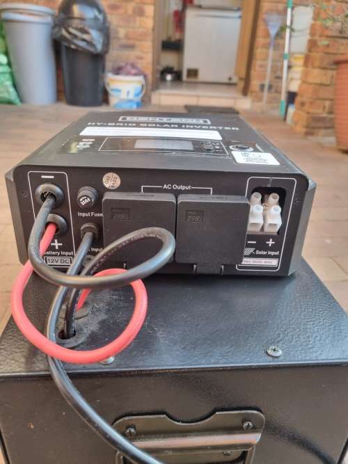 LOADSHEDDING BUSTER - 800W Hybrid Inverter + Battery Trolley + Solar Input