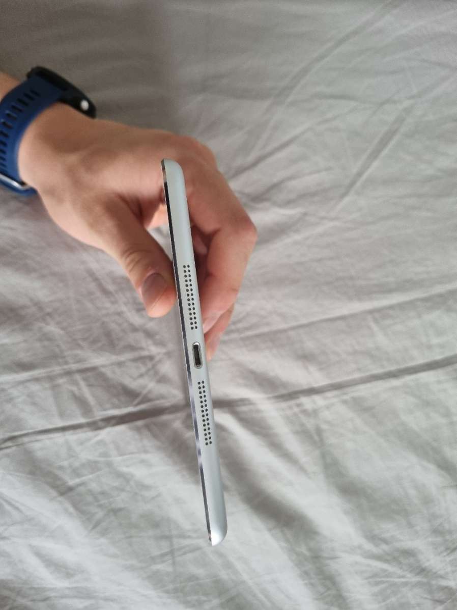 Apple iPad Mini WiFi + Celluar