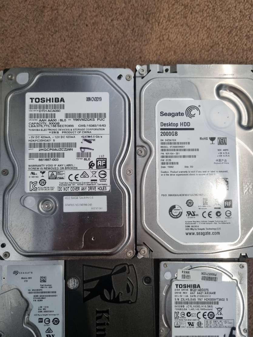 lot of 9 Laptop and Desktop Hard Drives and SSD
