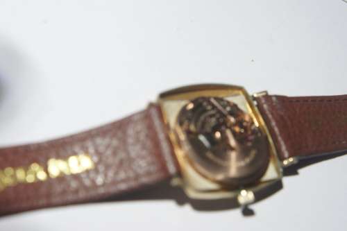 OMEGA GENTS VINTAGE SQUARE FACED WATCH