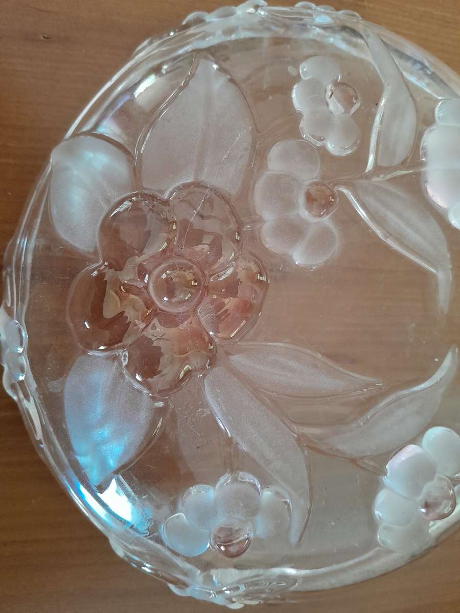 4 x Vintage glass items