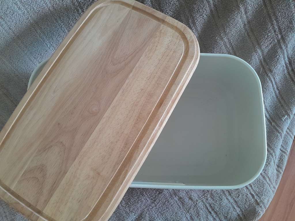 Lovely Hailo Bread Bin