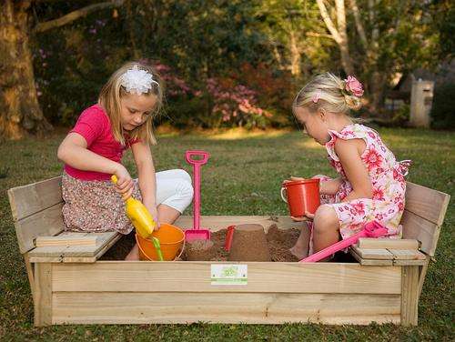 KIDS SANDPIT