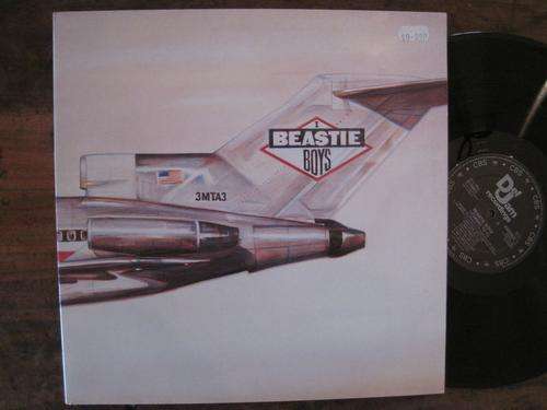 BEASTIE BOYS - LICENSED TO ILL - UK VG+ / VG+ GATEFOLD WITH INNER