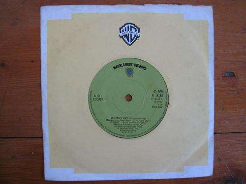 ALICE COOPER - SCHOOL'S OUT / GUTTER CAR - UK VG+ / VG+