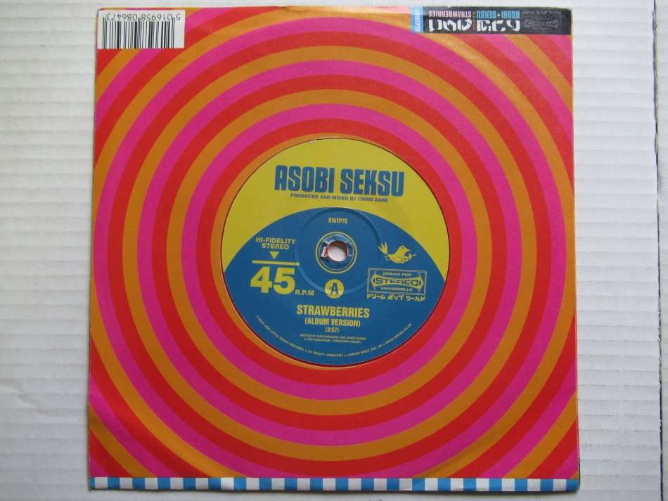 ASOBI SEKSU - STRAWBERRIES - 7" UK VG+ /VG+ RED VINYL SCENTED COVER