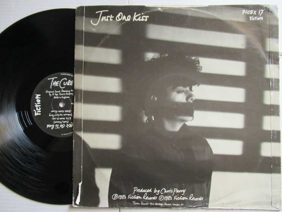 THE CURE - LET'S GO TO BED / JUST ONE KISS  12" - UK VG /VG