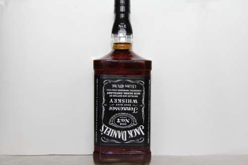 Jack Daniels Black Label Whiskey 1.5LT.