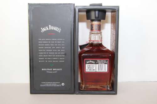 Jack Daniels Holiday Select 2013 Limited Edition 750ml 49%(98 Proof)B421.