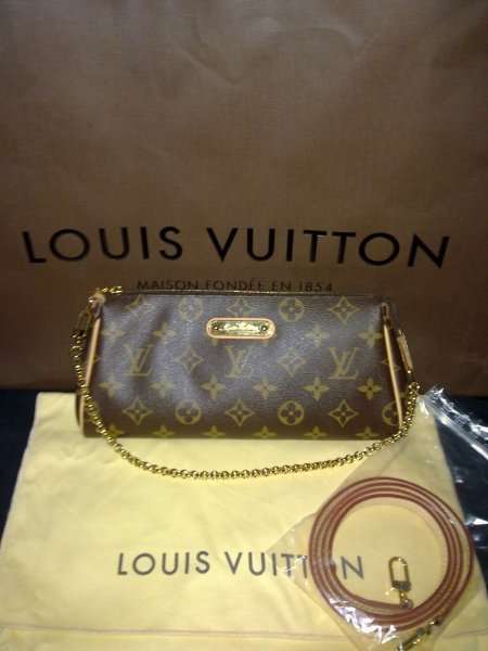 LOUIS VUITTON EVA CLUTCH LADIES