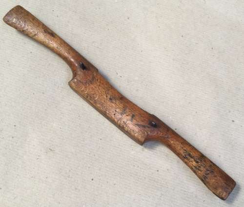 Vintage spokeshave that must have had a hard life, but is still good to go