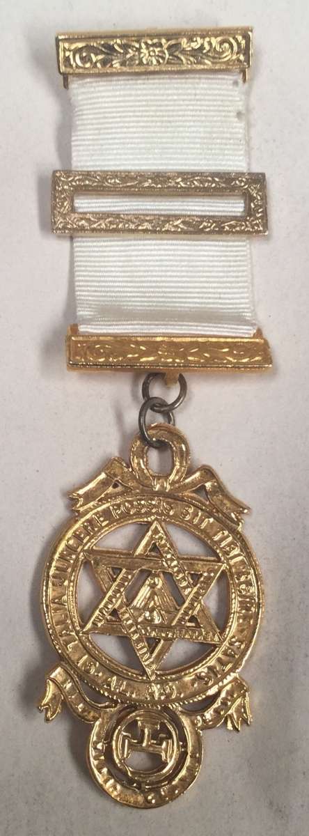 Masonic jewelry.....medalion