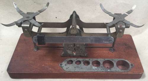 Kodak Studio Scale...Eastman Kodak Company..the beam balances perfectly.....needs accessories