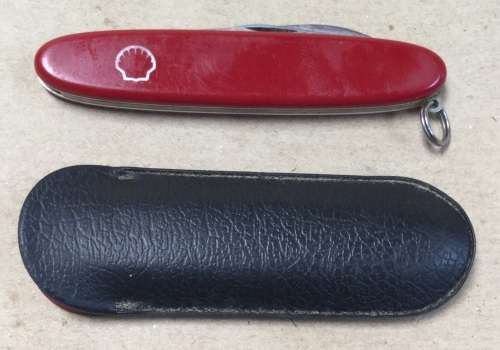 Shell badge on Victorinox two blade knife