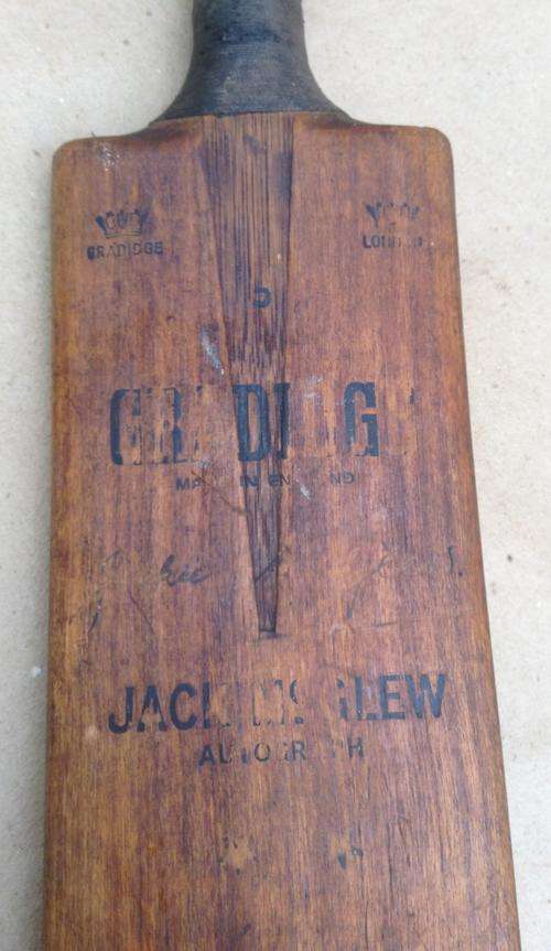 Jackie McGlew Cricket Bat and book....Cricket for South Africa.......postage R48.00