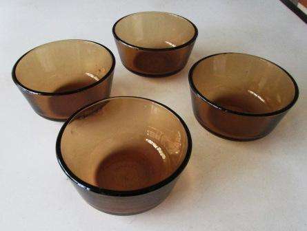 Retro "Anchor" bowls x 4. Made un U S A. Approx. 9.5 D x 5 cm H
