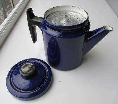Arabia Finel Retro Blue Enamel Coffee Perculator. Circa 1960's. 1 Liter. Nurmesniemi Finland. As new