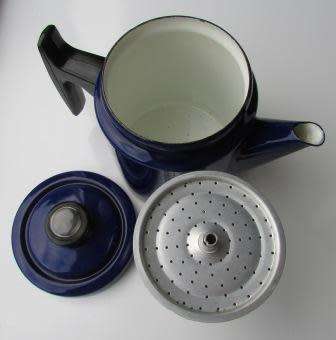 Arabia Finel Retro Blue Enamel Coffee Perculator. Circa 1960's. 1 Liter. Nurmesniemi Finland. As new