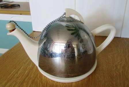 Art Deco Tea Pot with Insulated Cover and Spout Bang. Bakelite Handle, England. App 27L x 16cms high