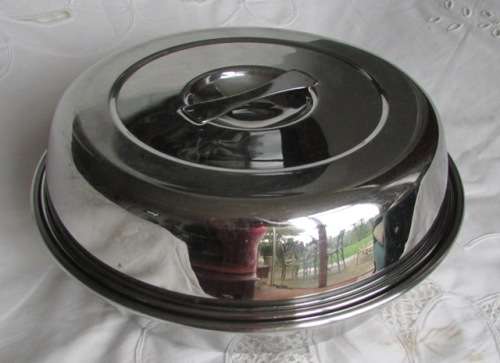ALOE Stainless Steel Serving Dish with lid and three sections. Retro. Approximately D25 x H 10 cms