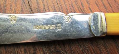 EPNS  'BONE' FORK AND BUTTER KNIVES X 10. ENGLAND. KNIVES APP. 20 CMS LONG