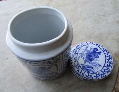 Blue and White Porcelain Oval Lidded Oriental Storage Jar approximately 10 x 9 x 15 cms high