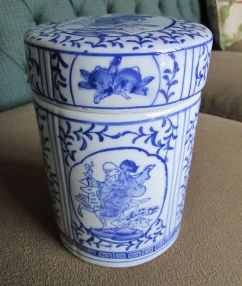 Blue and White Porcelain Oval Lidded Oriental Storage Jar approximately 10 x 9 x 15 cms high