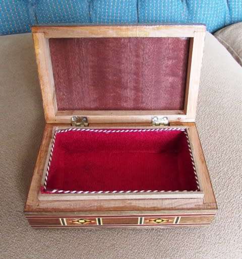 Marquetry Inlaid Wooden  Jewelry Box - STUNNING