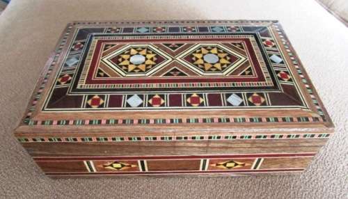 Marquetry Inlaid Wooden  Jewelry Box - STUNNING