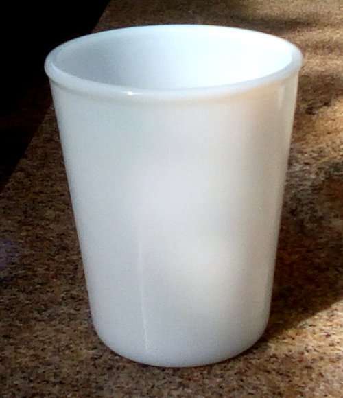 Milk Glass Retro tumblers / yoghurt cups x 7 app. D 7 x H 9 cms