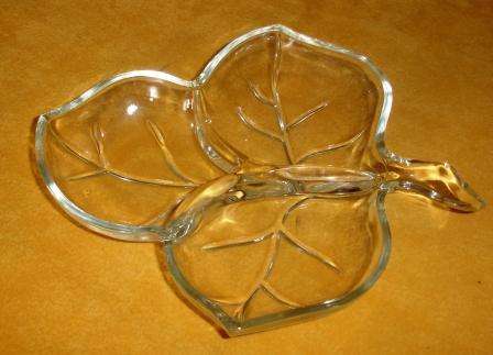 Retro 'Leaf' snack dish, glass, Approximately 20cm long x 17cm wide x 3cm high