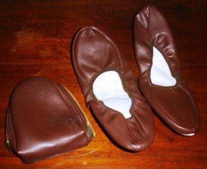 Retro Travelling Slippers.Medium.