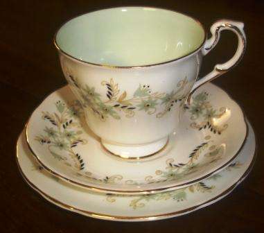 Paragon "Delysia" fine bone china trio.By appoinment to Her Majesty The Queen
