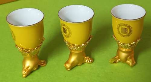 Cabilock 12 Zodiac Liquor cup set dispenser saki, wine, spirits Chinese