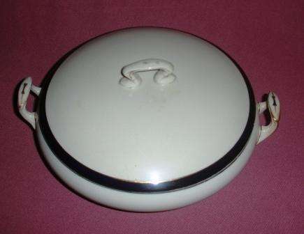 Woods & Sons Serving dish with lid