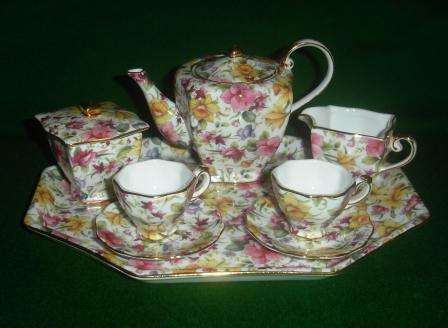 Miniature bone china tea set - Any little girl's dream gift